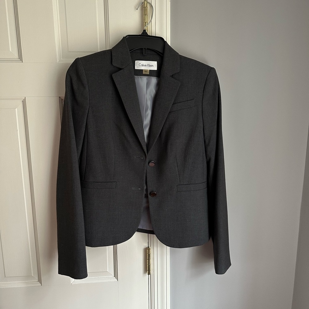 Calvin Klein 2 button blazer